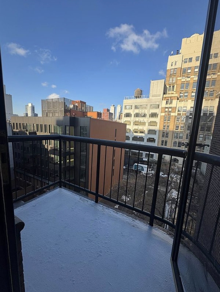 343 West 51st Street - Photo 8