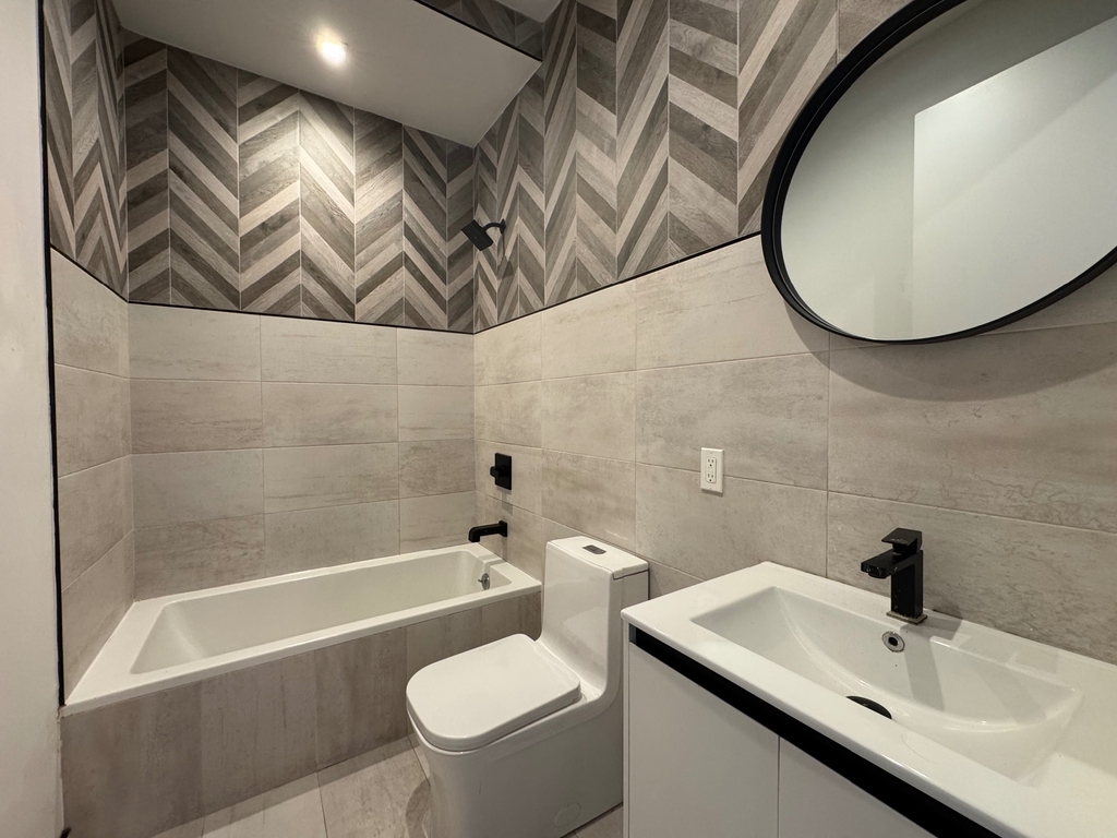 340 Irving Avenue - Photo 5