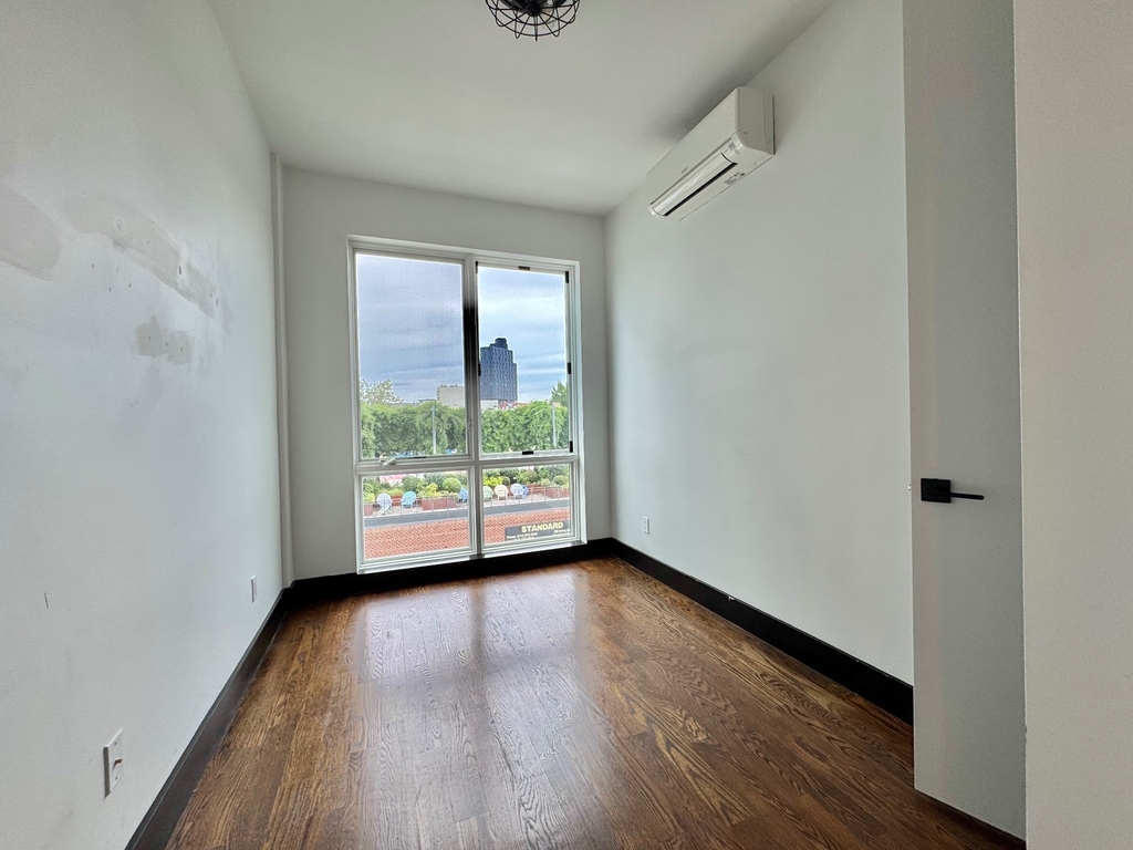 340 Irving Avenue - Photo 2
