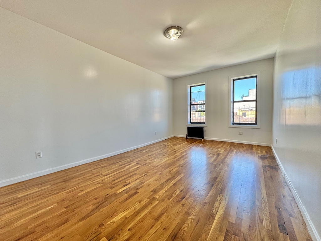 740 Empire Boulevard - Photo 1