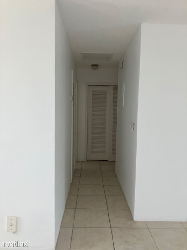 2115 Ne 42nd Ct 204 - Photo 13