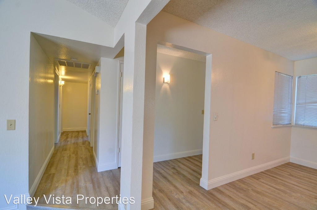 1436 Beverly Ave - Photo 10