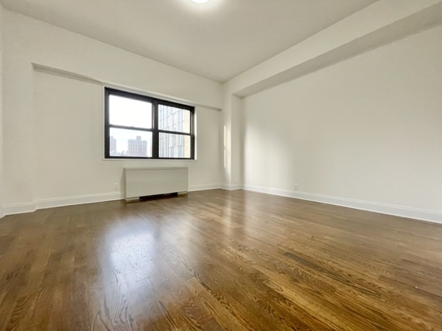 East 88th Street - Photo 1