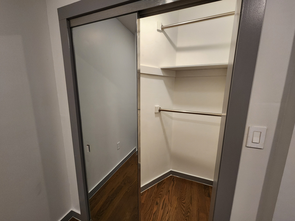 601 West 151st Street - Photo 4