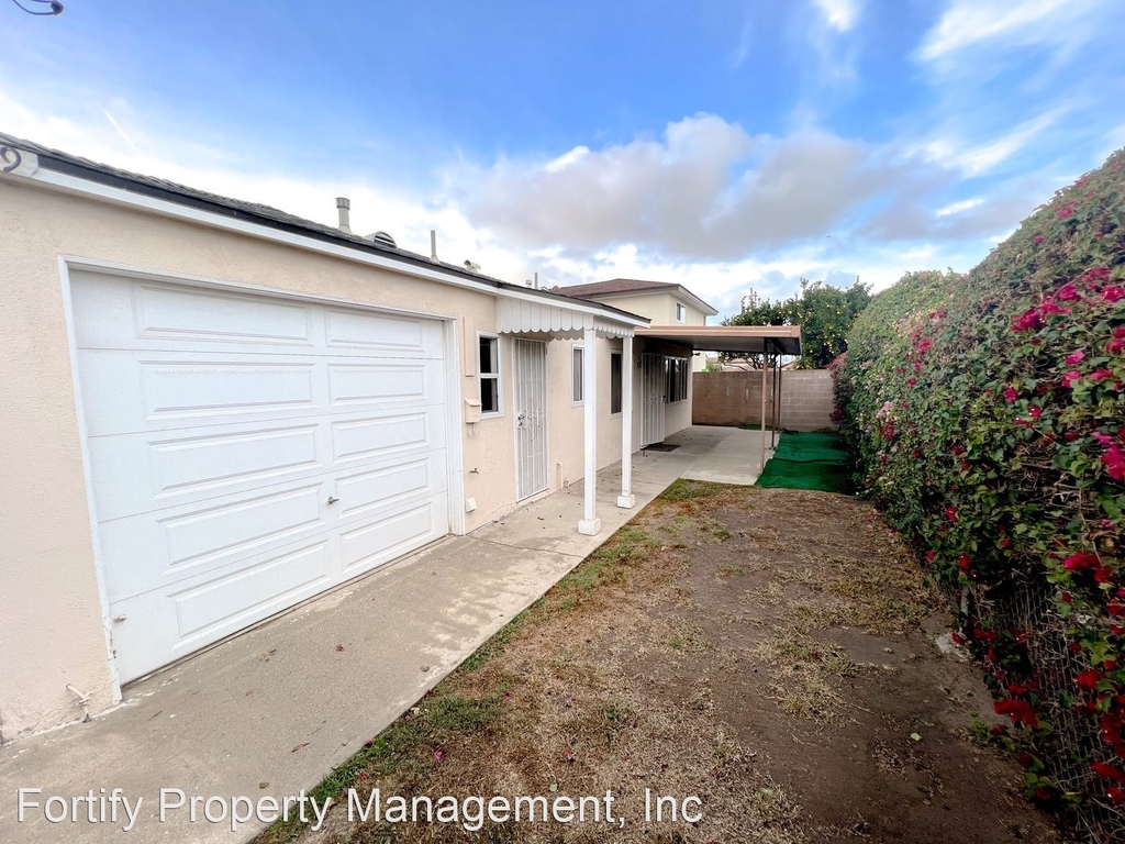 25109 Narbonne Ave - Photo 4