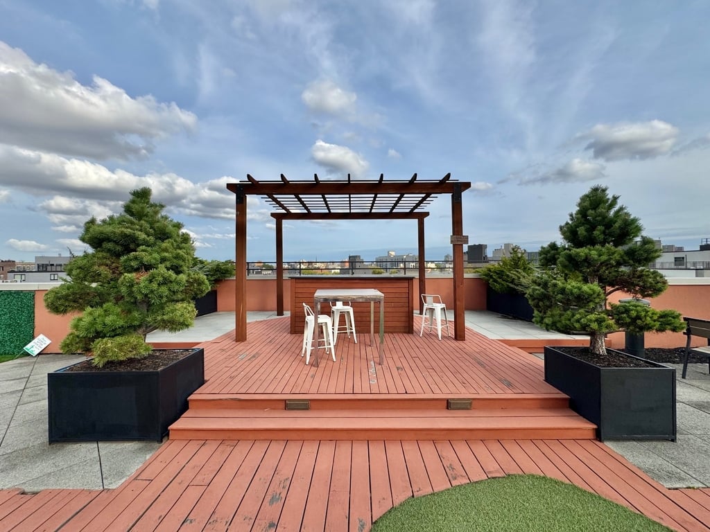 487 Keap Street - Photo 1
