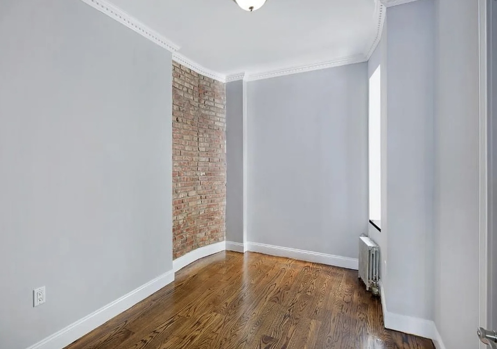 334 East 100th Street - Photo 8