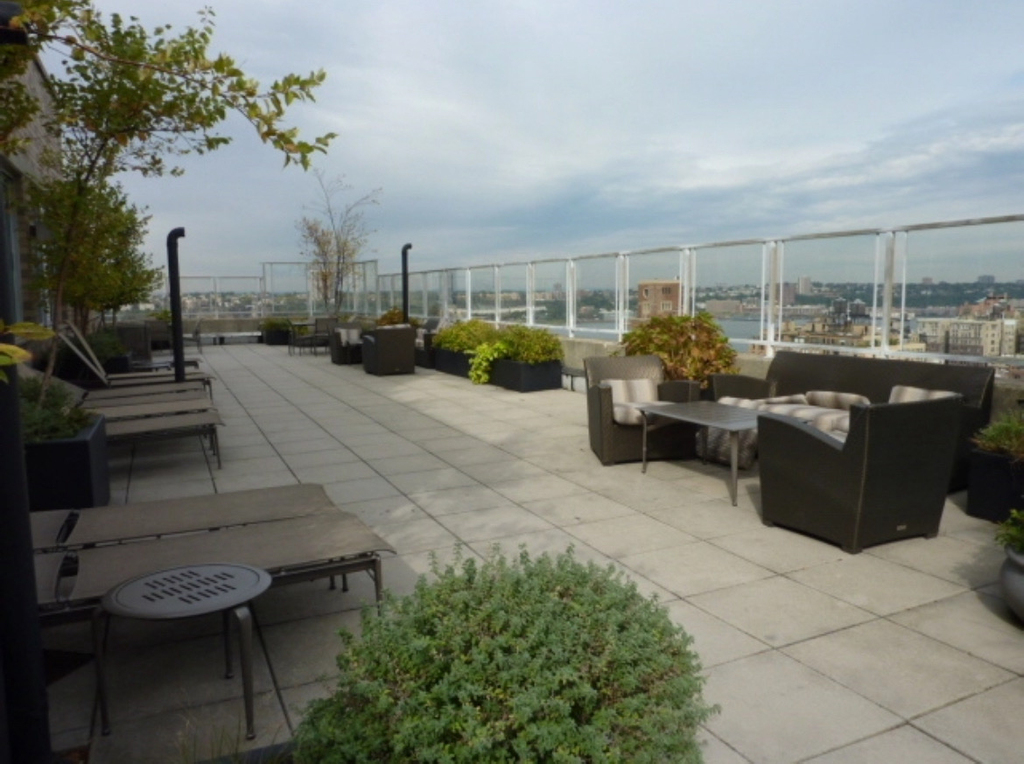 West End Avenue - Photo 9