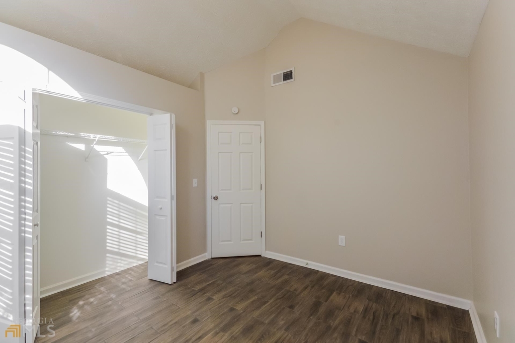 851 Sweetwater Way - Photo 11