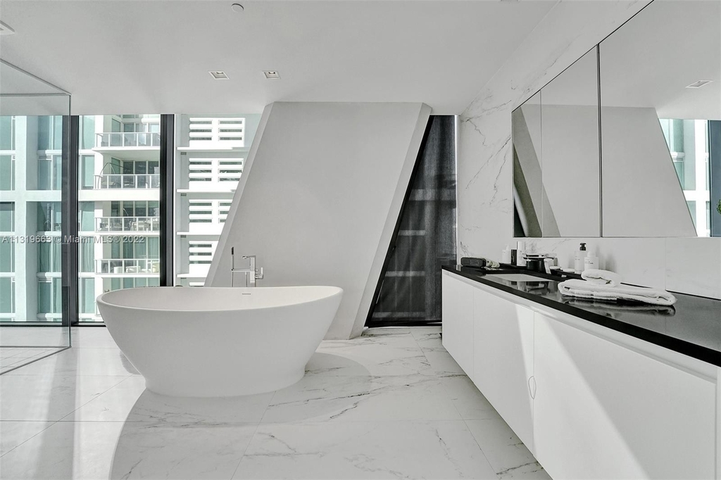 1000 Biscayne Blvd - Photo 12