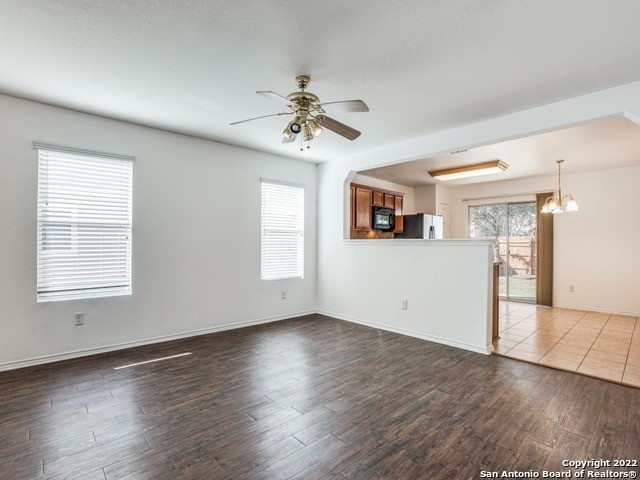 9007 Oakwood Park - Photo 2