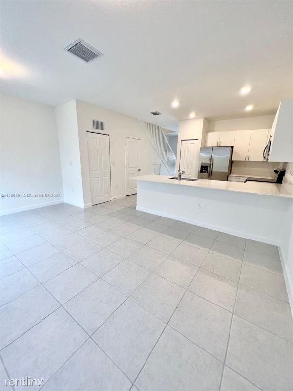 12985 Sw 233rd Ter 12985 - Photo 8