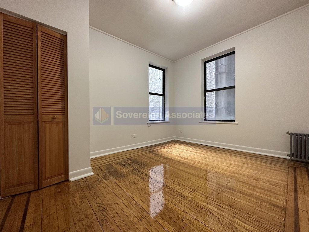 122 La Salle Street - Photo 4