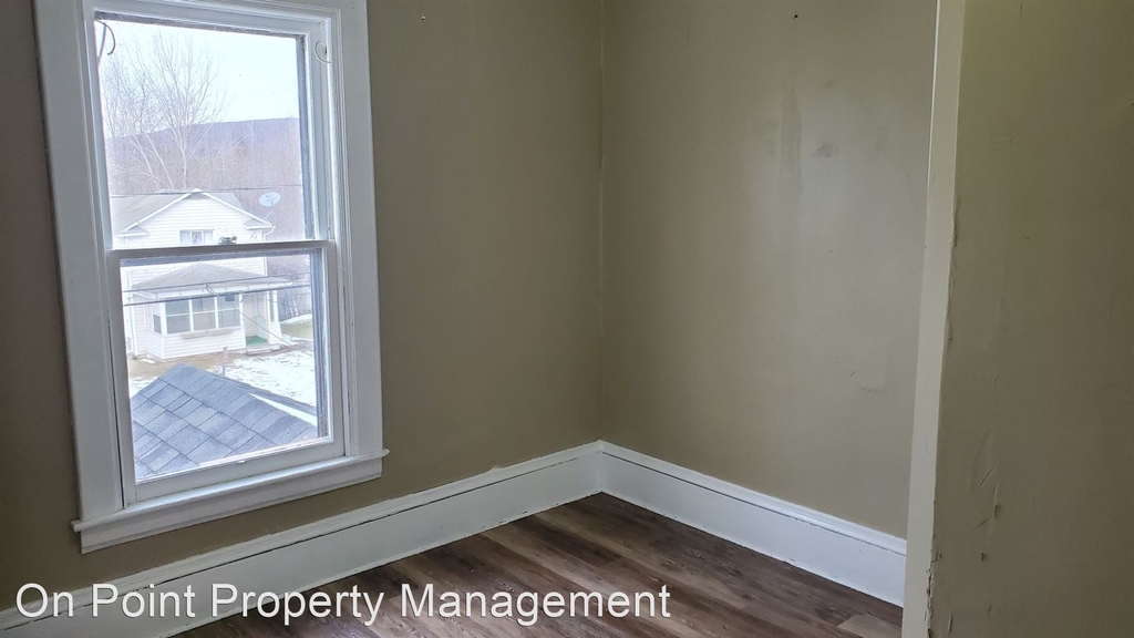 328 Tompkins St. - Photo 4