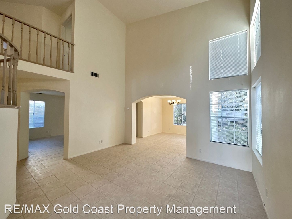 2510 Seadrift Court - Photo 3