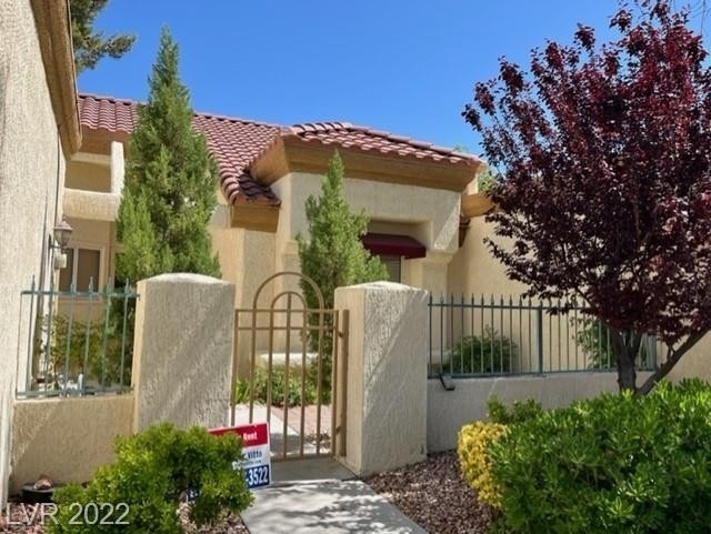 8608 Desert Holly Drive - Photo 3