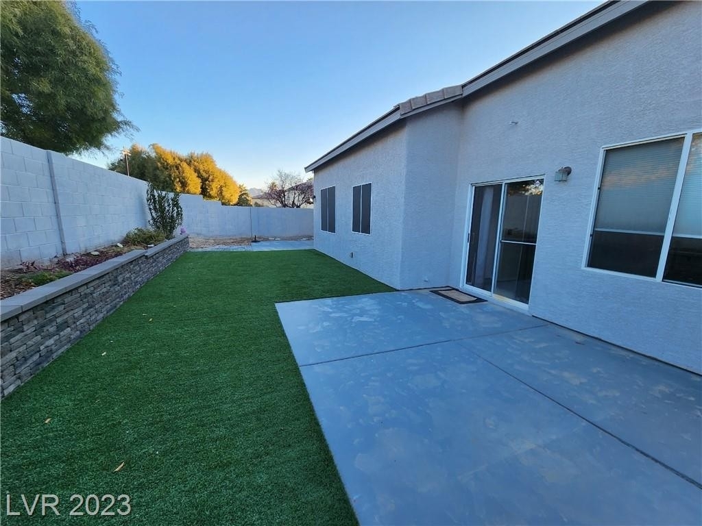 7861 Russling Leaf Drive - Photo 18