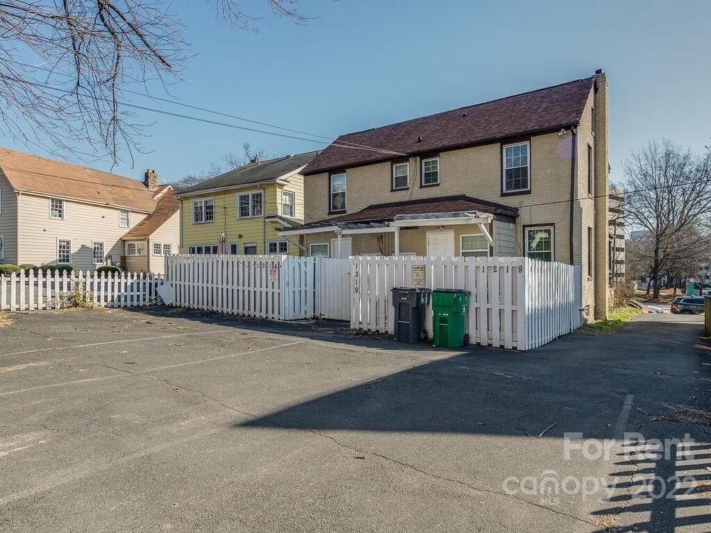 1218 Kenilworth Avenue - Photo 15