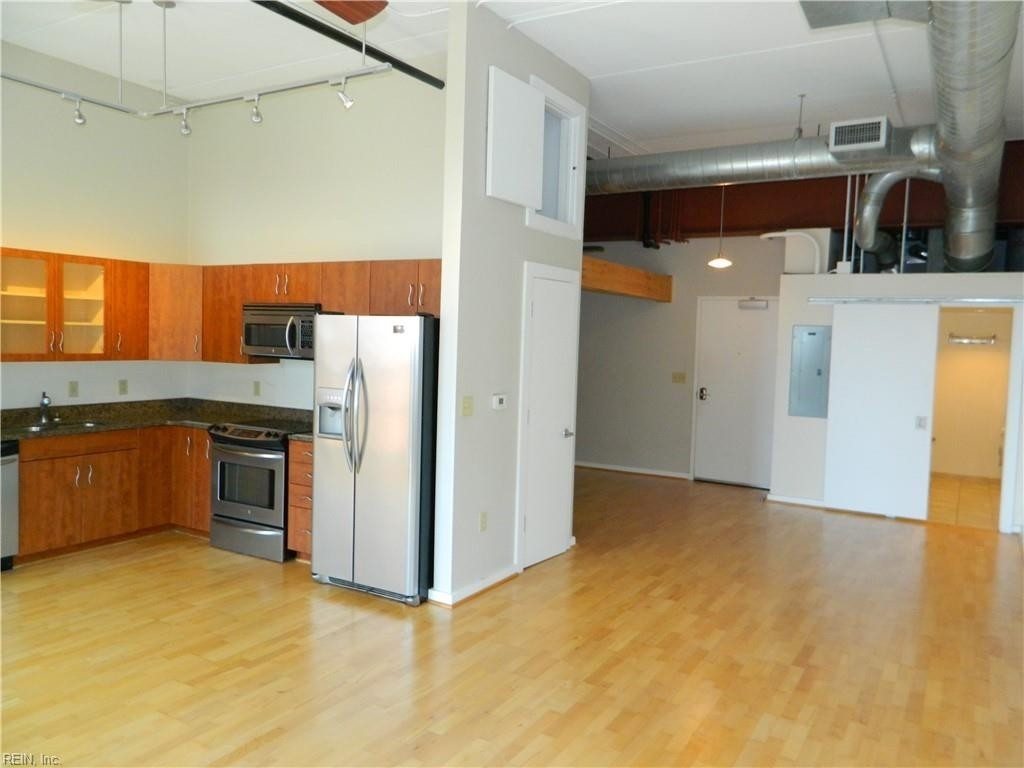 221 Market Street - Photo 4