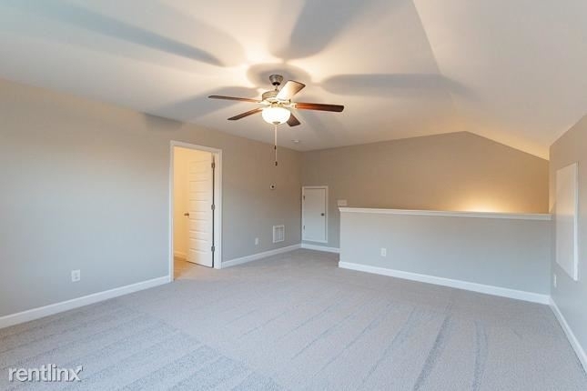 1801 R Luke Ct - Photo 11