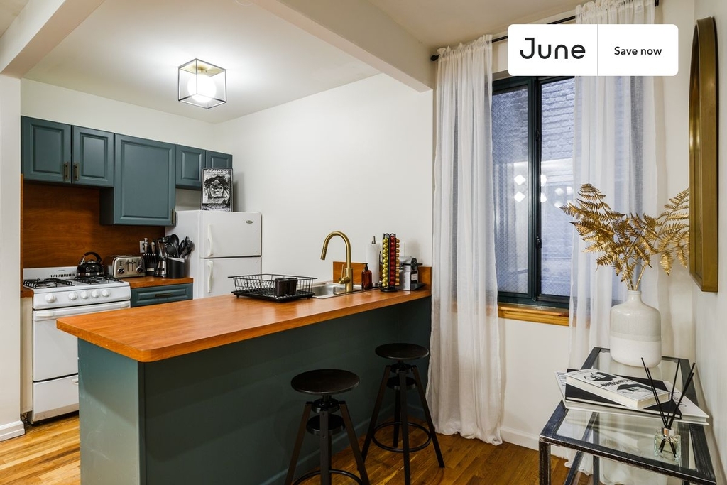 375 East 10th Street - Photo 8