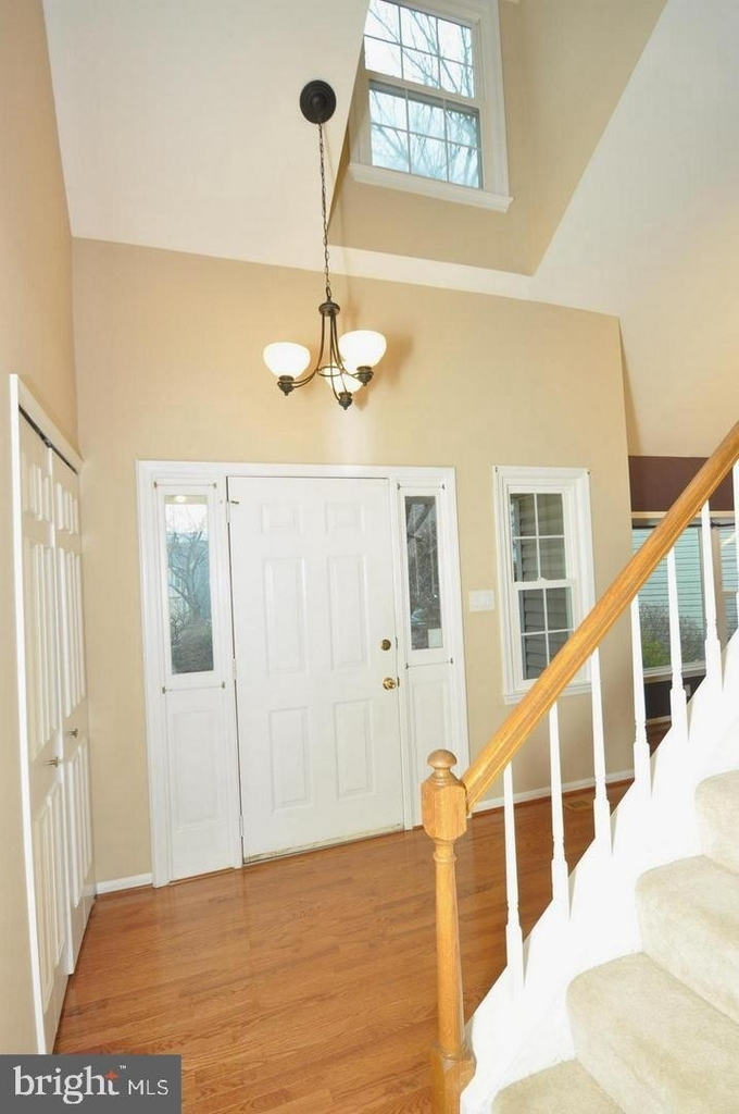 10 Dearden Pl - Photo 2