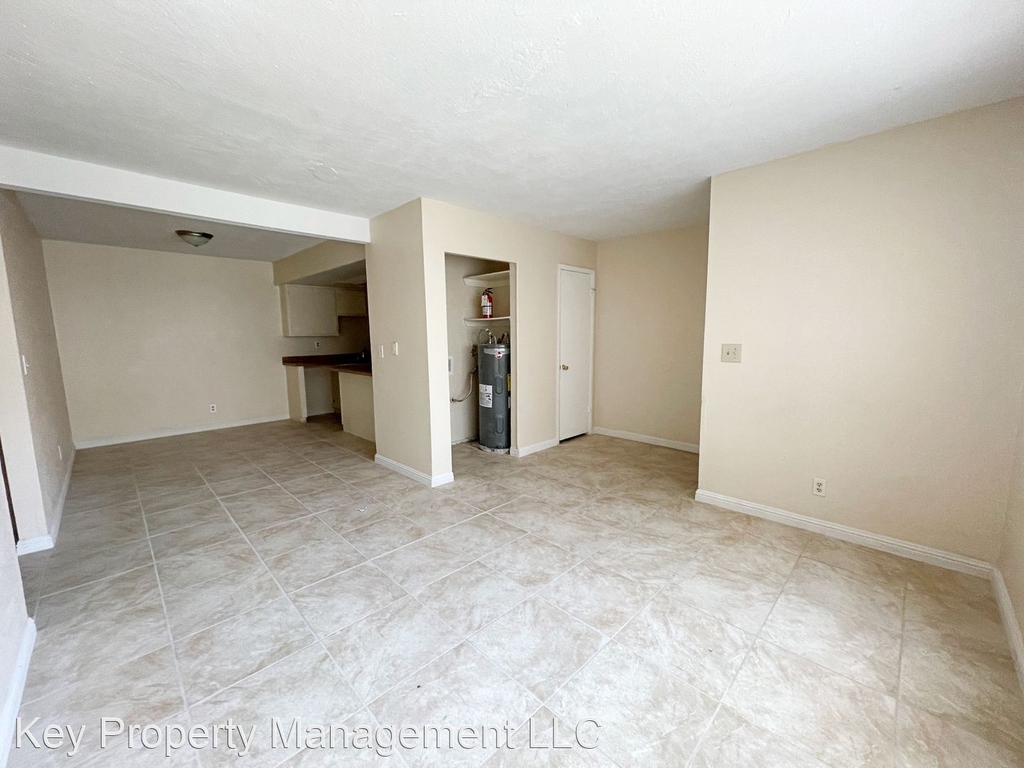 5321 W. Cheyenne Ave - Photo 4