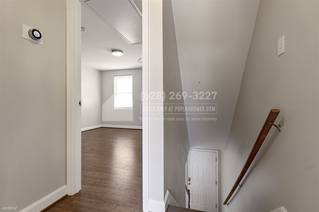 2614 Kent Village Dr, Unit #b - Photo 1