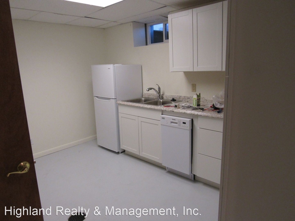 849 Emerson Cir Unit B - Photo 1