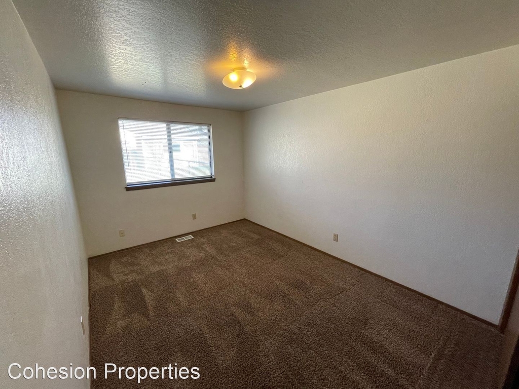 5044 W Clinton Street - Photo 13