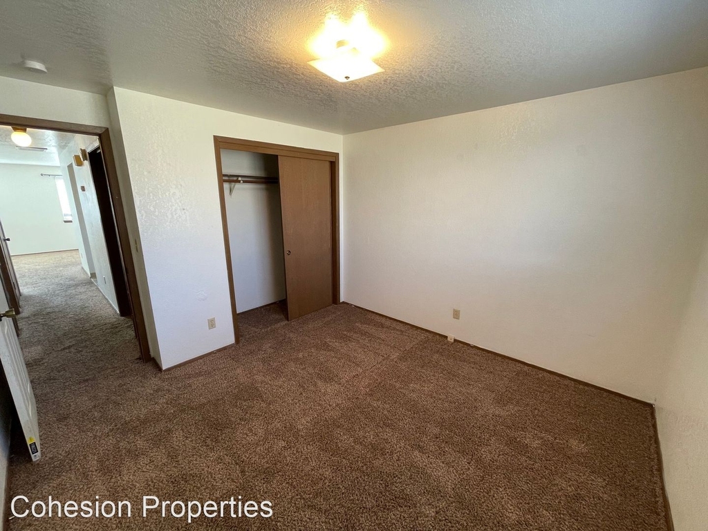 5044 W Clinton Street - Photo 10