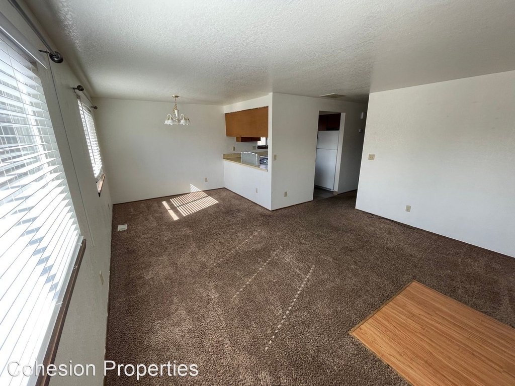 5044 W Clinton Street - Photo 1