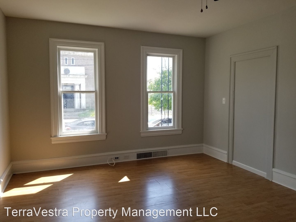 143 W Main Street - Photo 9