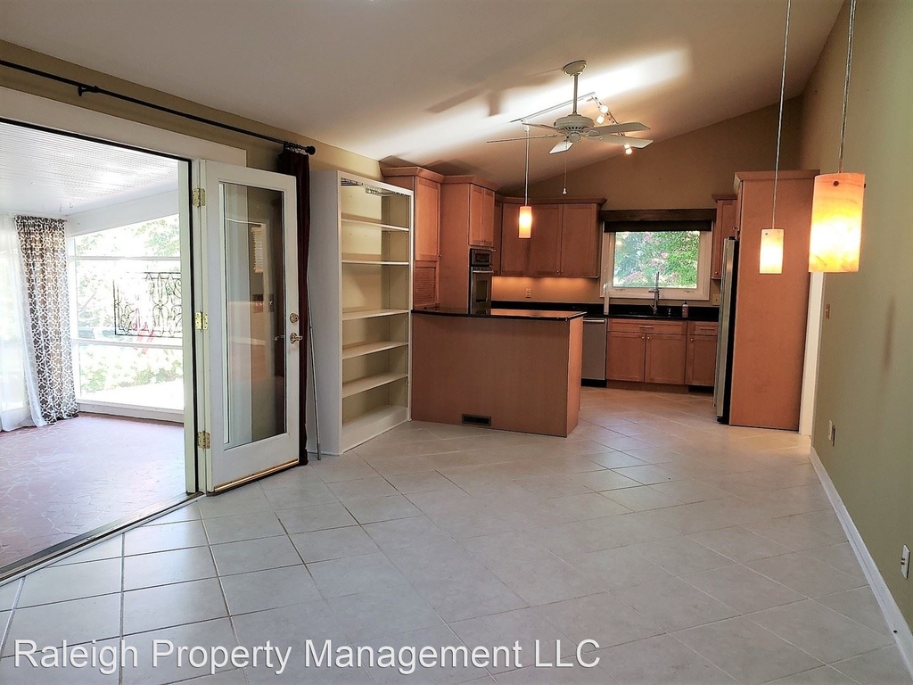 3600 Corbin Street - Photo 2