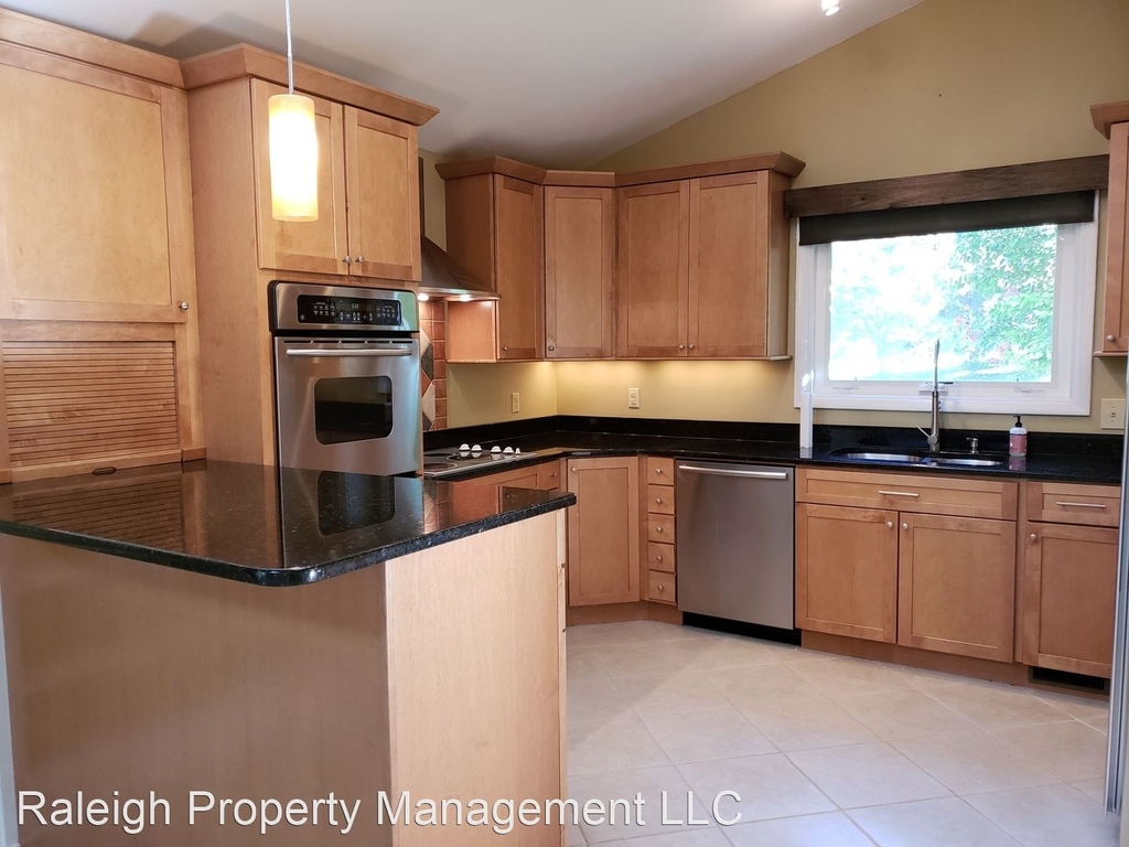 3600 Corbin Street - Photo 1