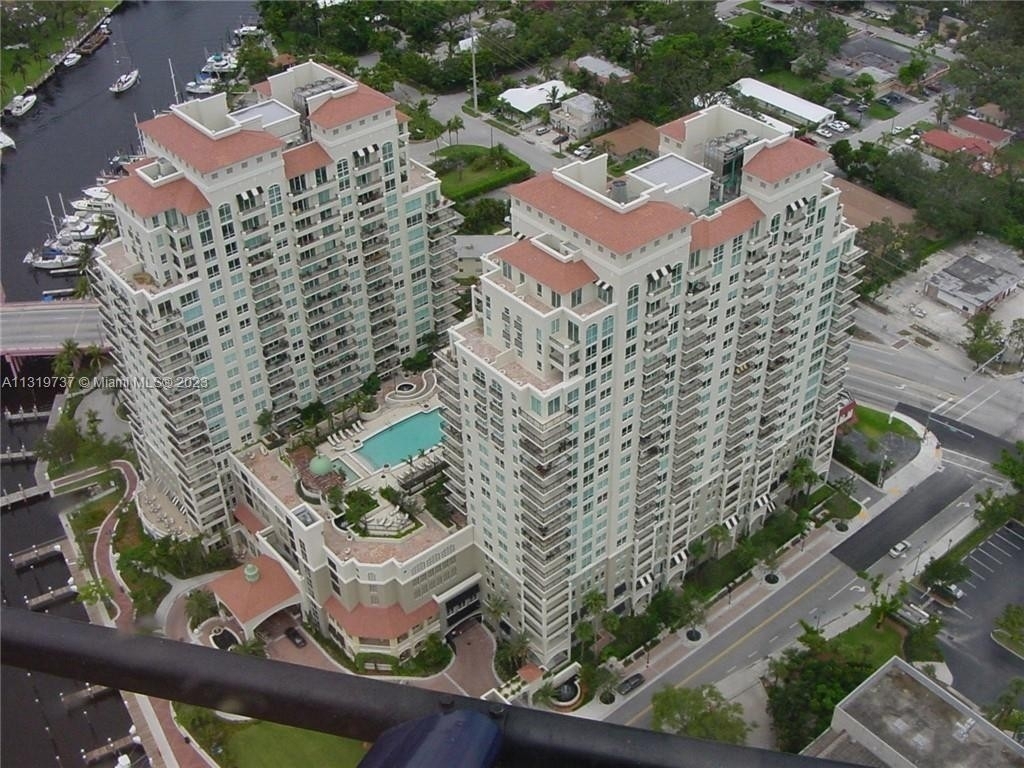 600 W Las Olas Blvd - Photo 1