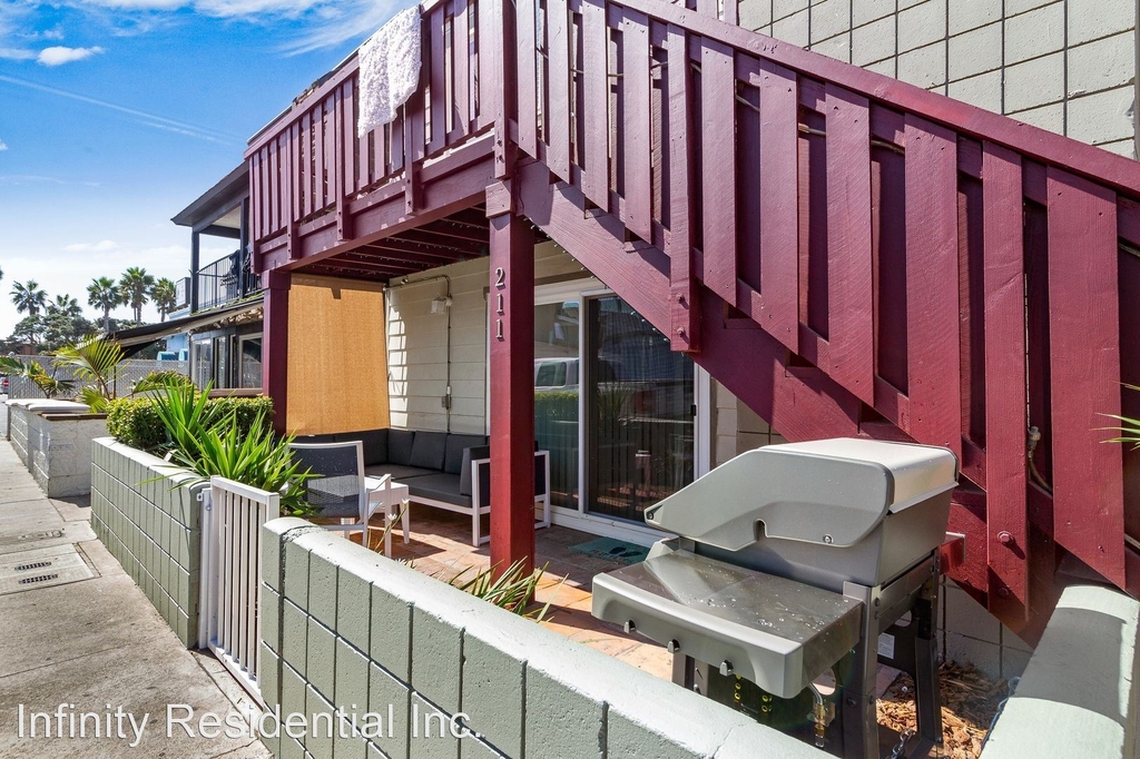 211 Fern Street - Photo 15