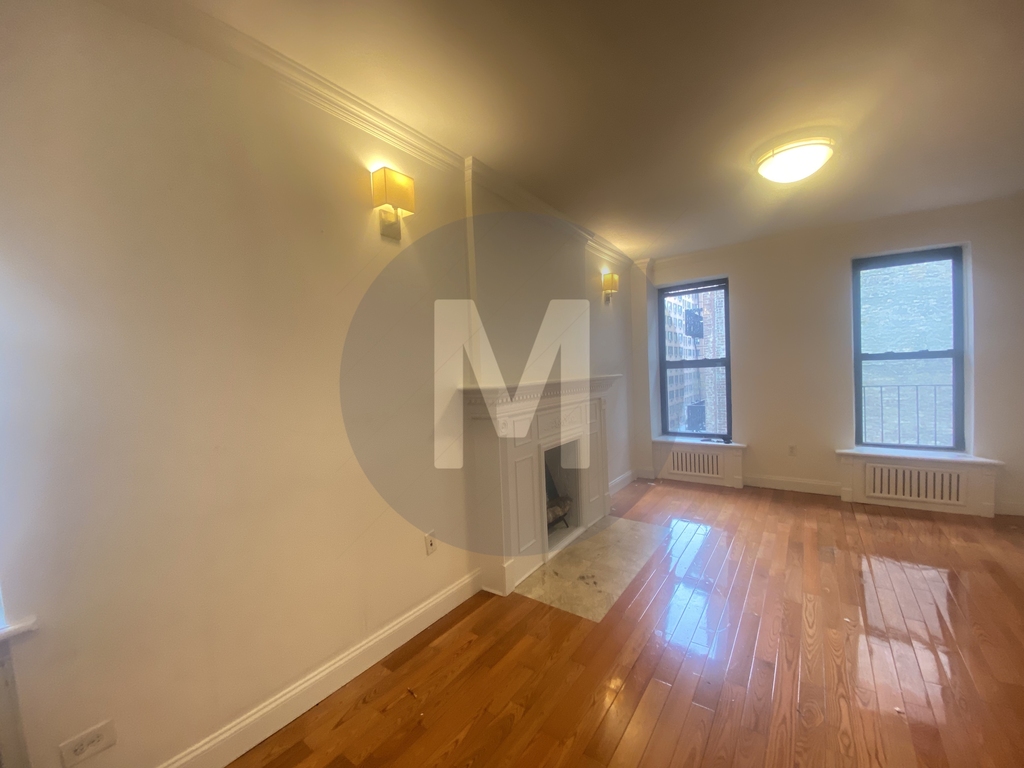 400 East 63rd Street - Photo 2