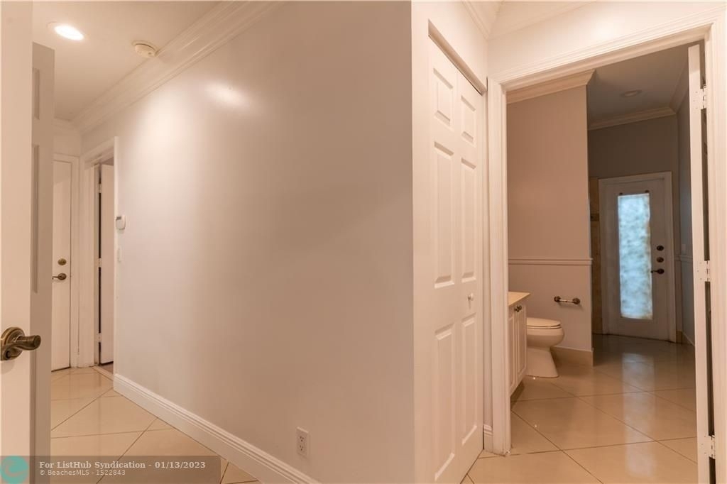 13702 Nw 10th Ct - Photo 11