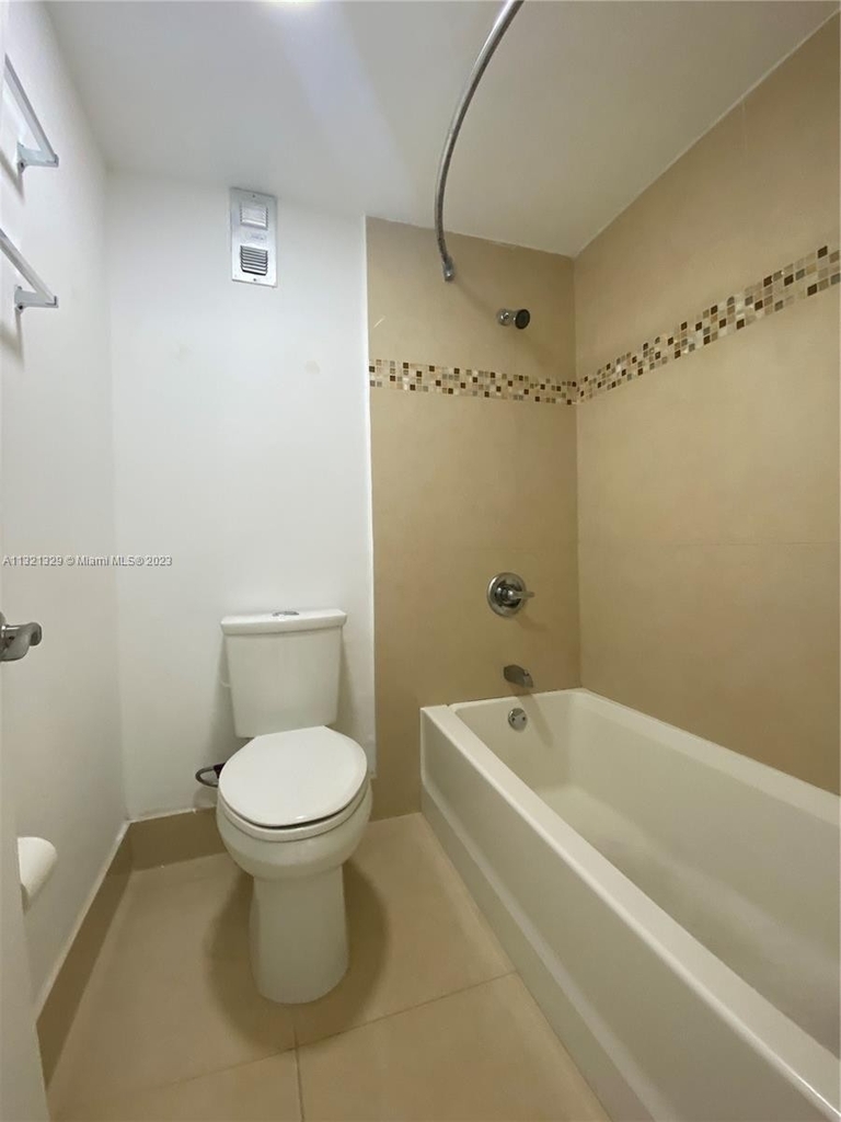 22 Salamanca Ave - Photo 10