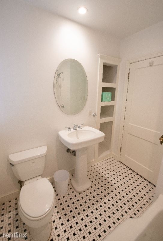 308 East 7th Street 4 - Photo 15