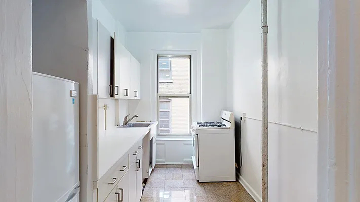 68 Cabrini Boulevard - Photo 6