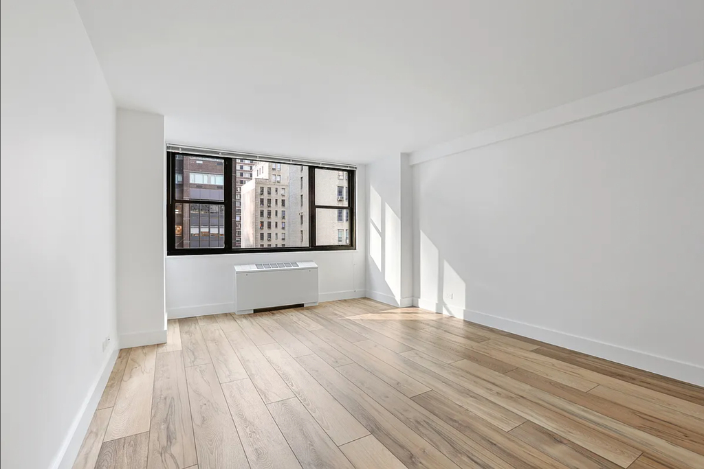  West 56th Street - Photo 3