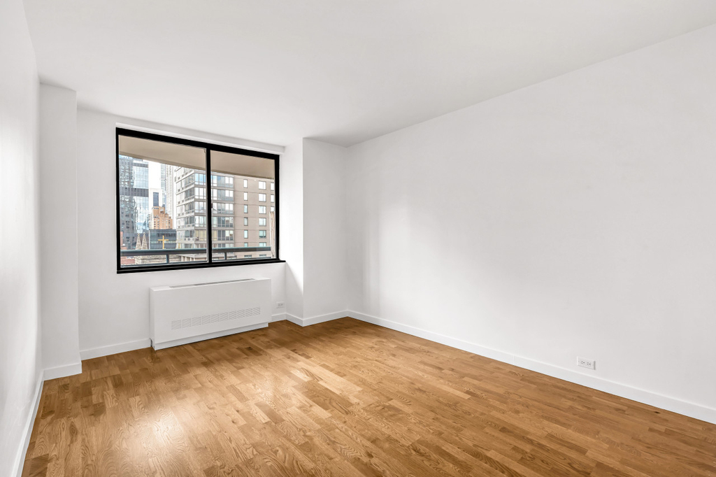 124 West 60th Street - Photo 1