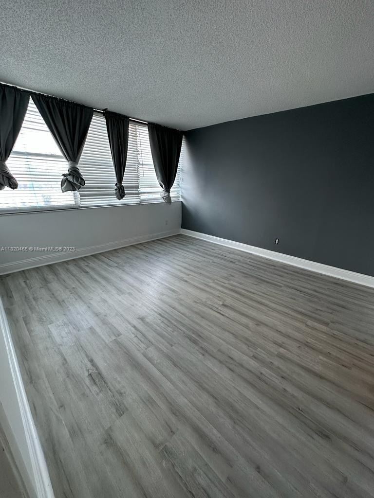 16565 Ne 26th Ave - Photo 3