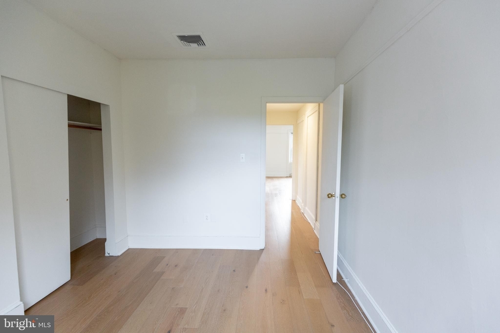 427 Vine Street - Photo 19