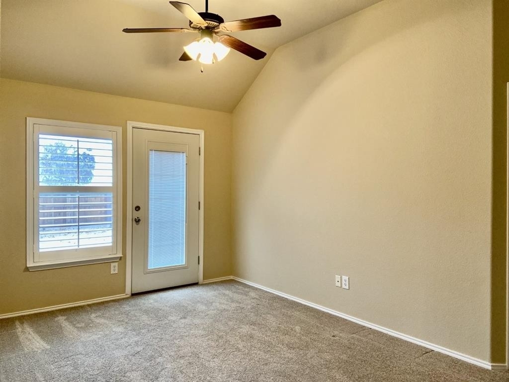 1716 Lake Point Court - Photo 20