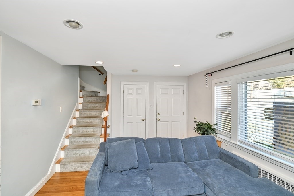 41 Wilson Avenue - Photo 2