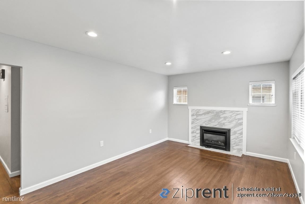 2718 68th Ave - 2718 - Photo 4