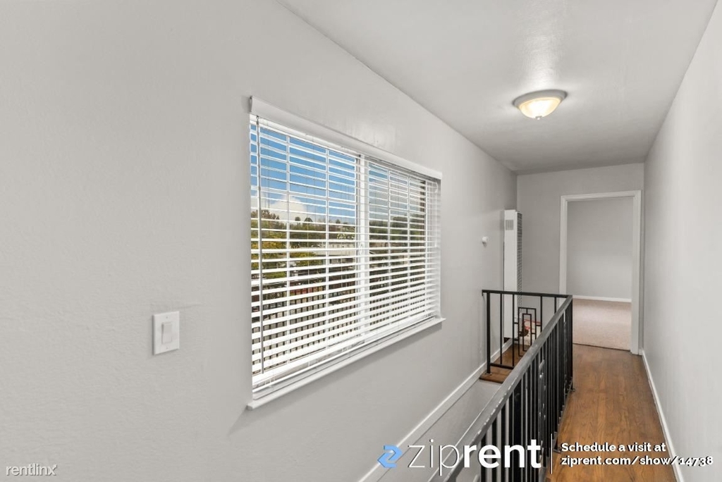 2718 68th Ave - 2718 - Photo 12